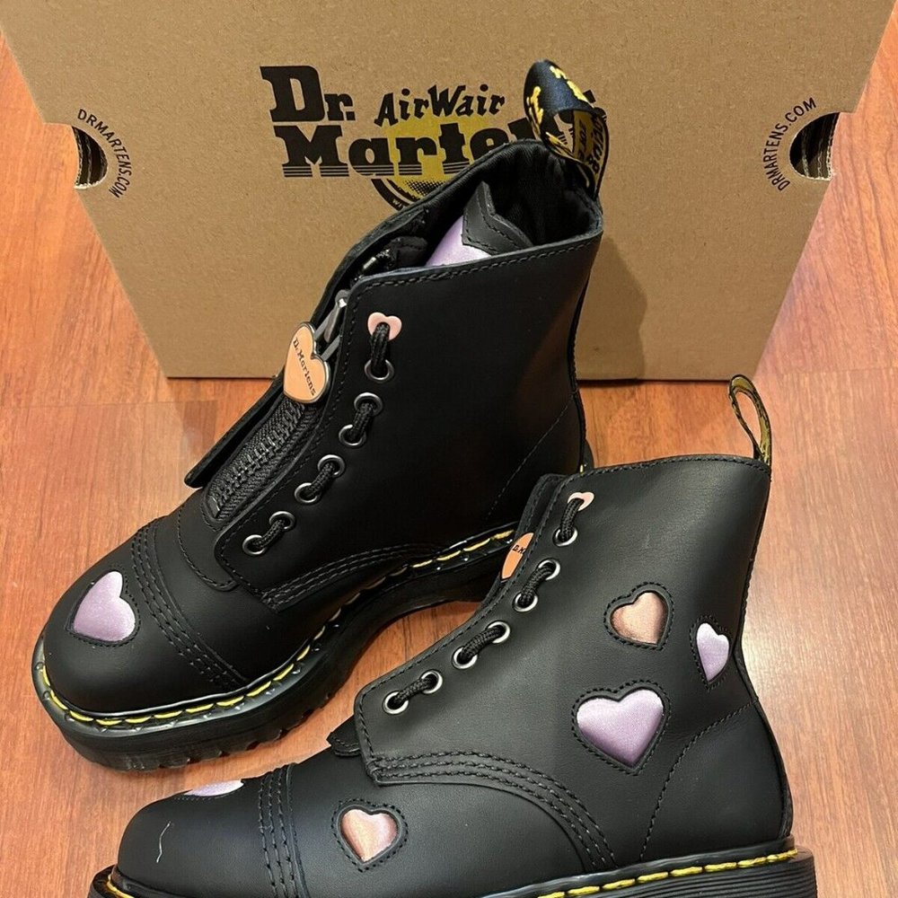 Dr. Martens Sinclair Heart ❤️ Platform Boot MSRP$240 Unique Sweet Details